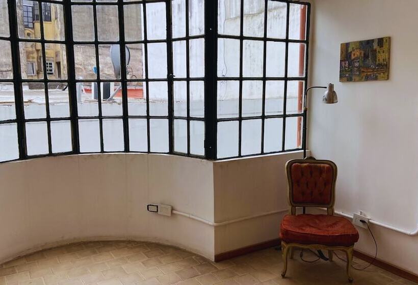 پانسیون Casa En El Encantador San Telmo   8 Habitaciones