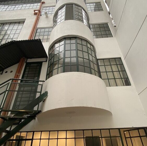 پانسیون Casa En El Encantador San Telmo   8 Habitaciones