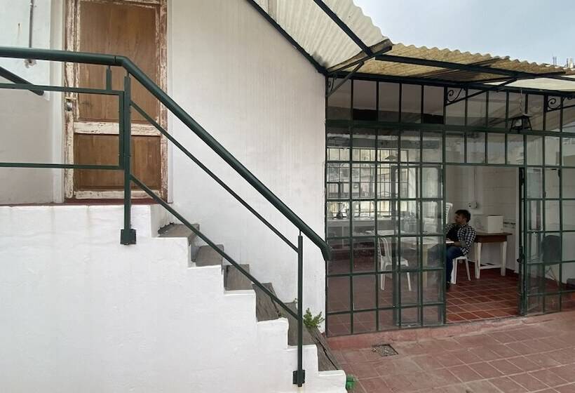 پانسیون Casa En El Encantador San Telmo   8 Habitaciones