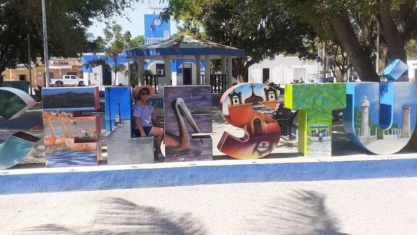 פנסיון Flamingo Guest House Celestún