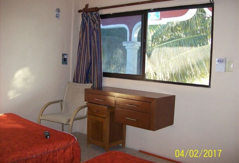 פנסיון Flamingo Guest House Celestún