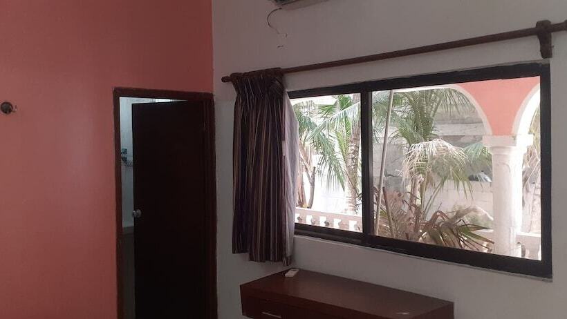 פנסיון Flamingo Guest House Celestún