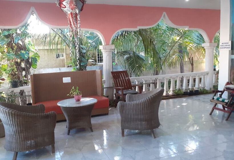 פנסיון Flamingo Guest House Celestún