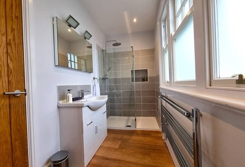 Пансион Min Y Don Llandudno