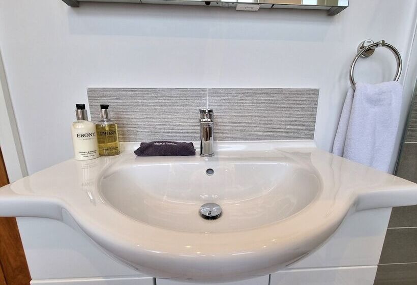 Пансион Min Y Don Llandudno