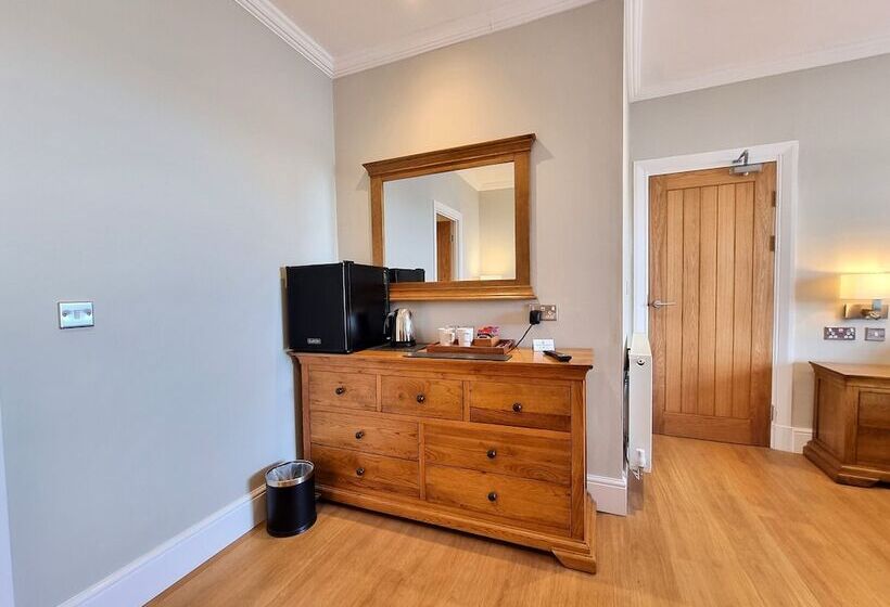 Пансион Min Y Don Llandudno