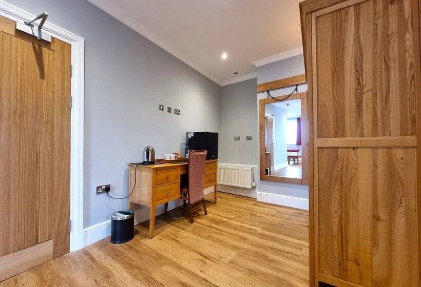 Пансион Min Y Don Llandudno