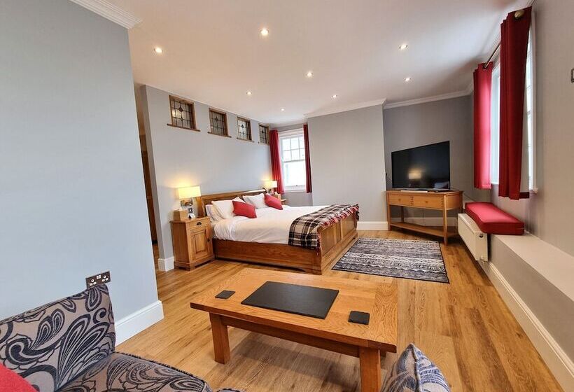 Пансион Min Y Don Llandudno