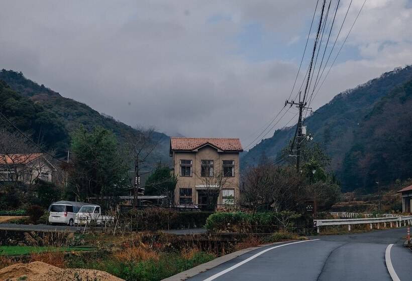 פנסיון Koukasha