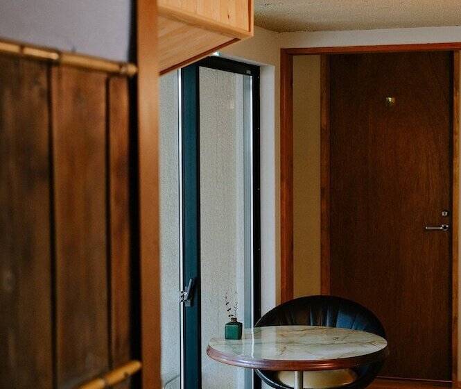 פנסיון Koukasha