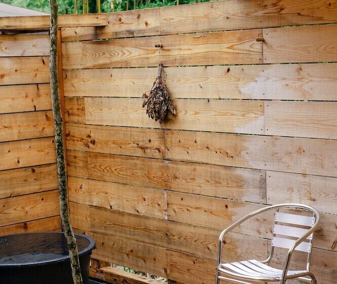 פנסיון Koukasha