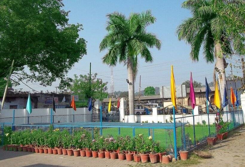 Rahi Motel