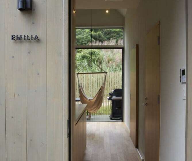 استراحتگاه Lazy Inn