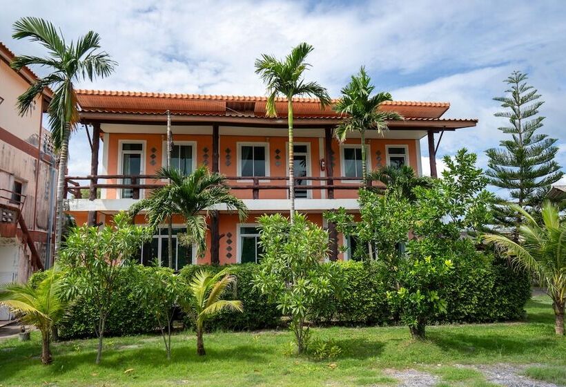 Lanta School Beach Resort