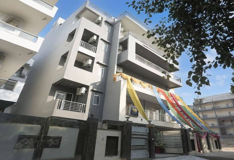 Fabhotel Bliss Premium