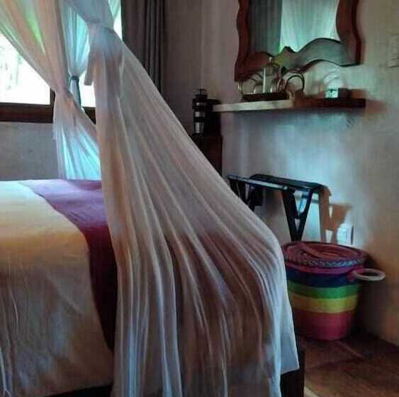 هاستل Boutique Chacá