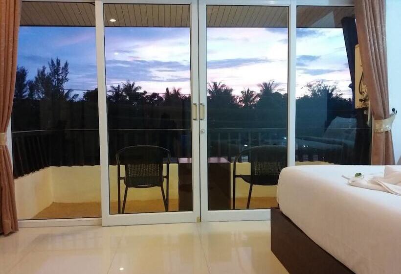 Lanta Long Beach Apartment   Hostel