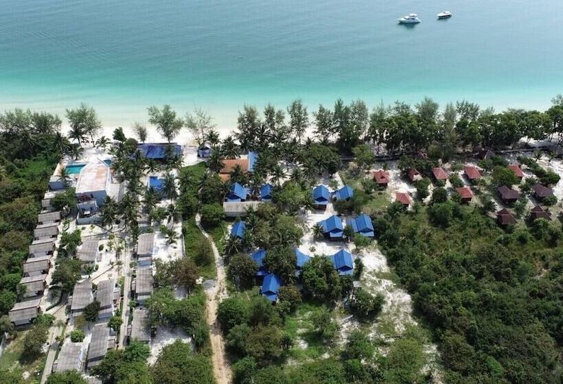 הוסטל Mad Monkey Koh Rong