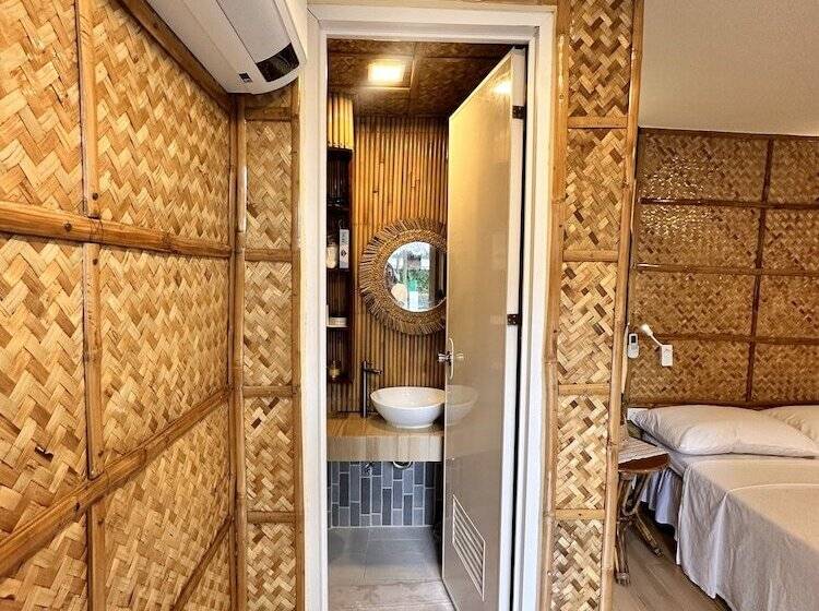 تختخواب و صبحانه Bamboo House Beach Lodge & Restaurant