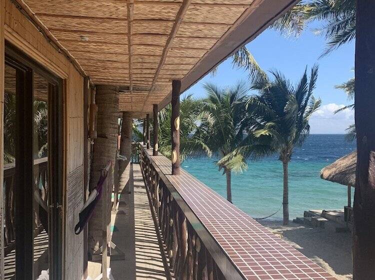 تختخواب و صبحانه Bamboo House Beach Lodge & Restaurant