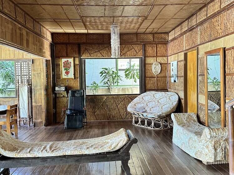 تختخواب و صبحانه Bamboo House Beach Lodge & Restaurant