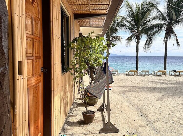 تختخواب و صبحانه Bamboo House Beach Lodge & Restaurant