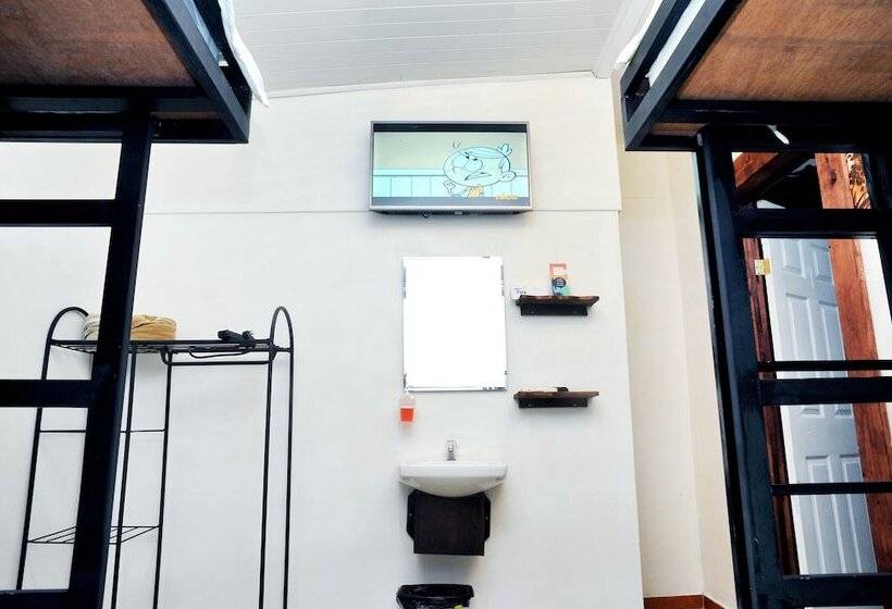 민박 Downtown By The Sea Inn