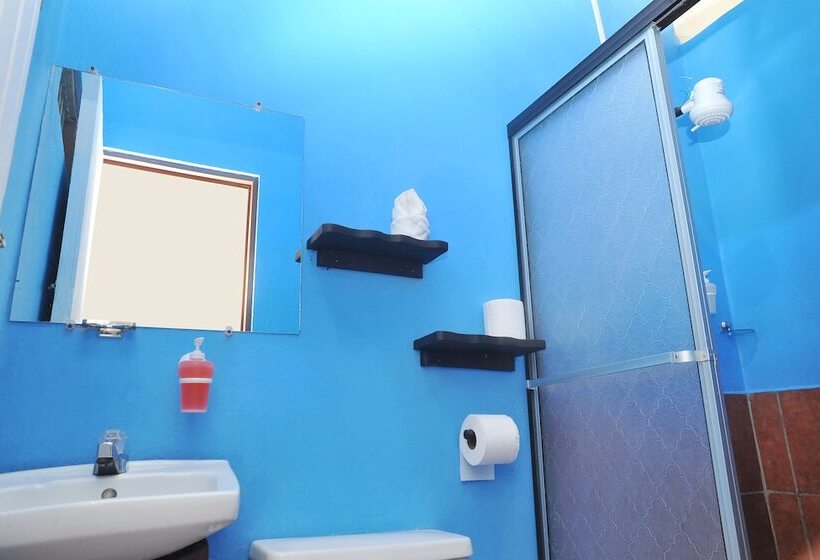 민박 Downtown By The Sea Inn