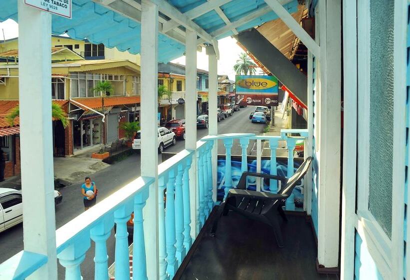 민박 Downtown By The Sea Inn