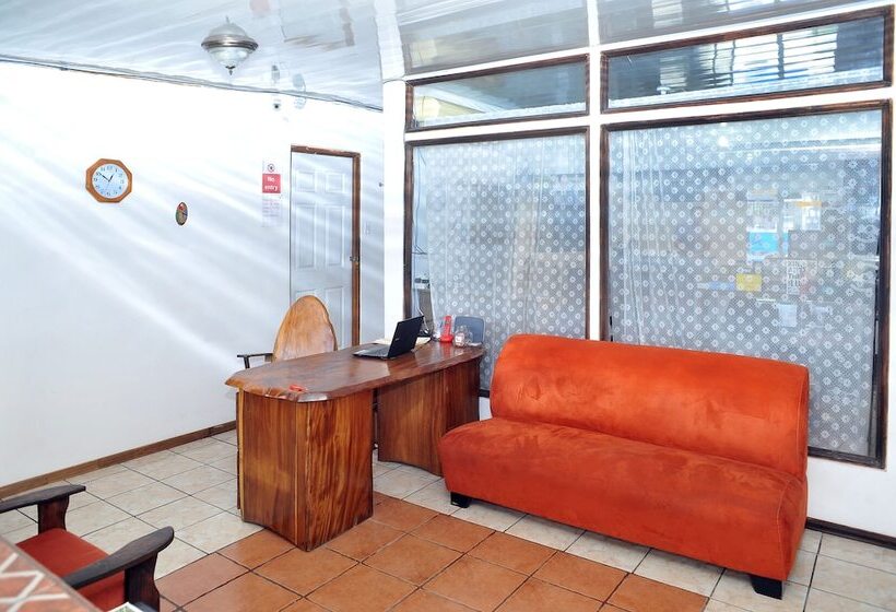 민박 Downtown By The Sea Inn