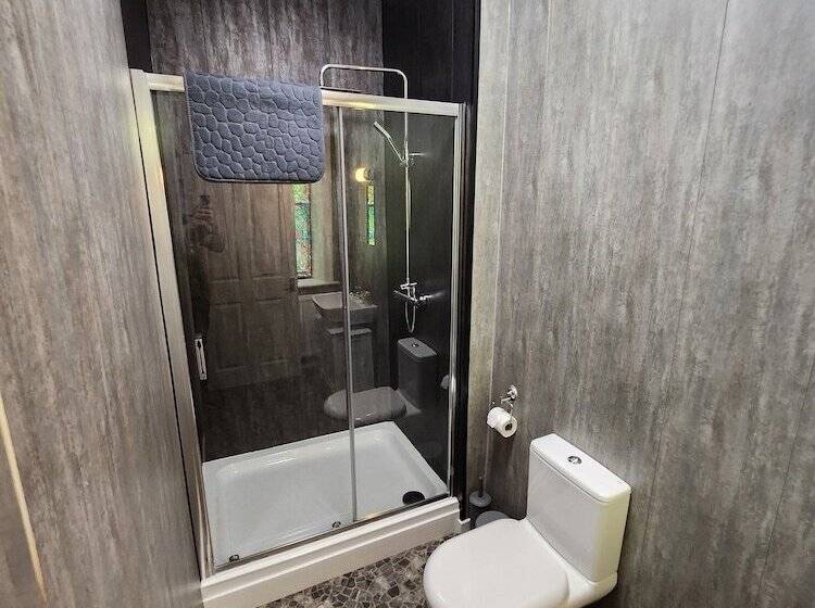 住宿加早餐  Mulgrave Country Cottage