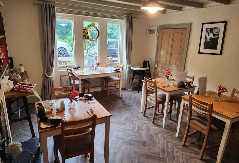 住宿加早餐  Mulgrave Country Cottage