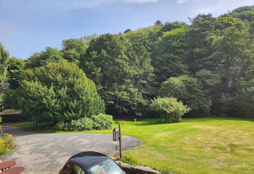 住宿加早餐  Mulgrave Country Cottage