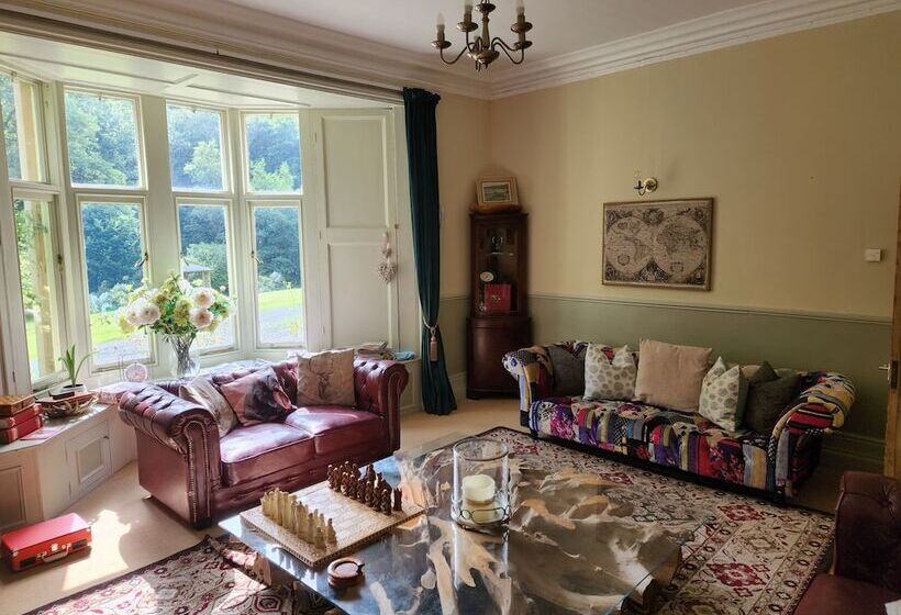 住宿加早餐  Mulgrave Country Cottage