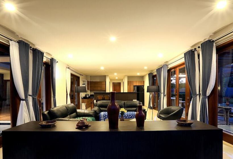 مبيت وإفطار Villa Luna