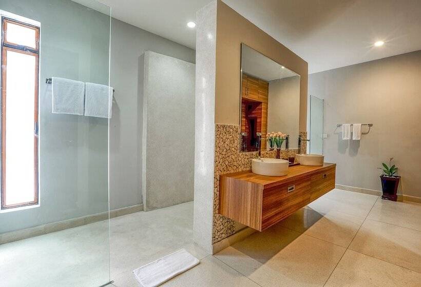 مبيت وإفطار Villa Luna