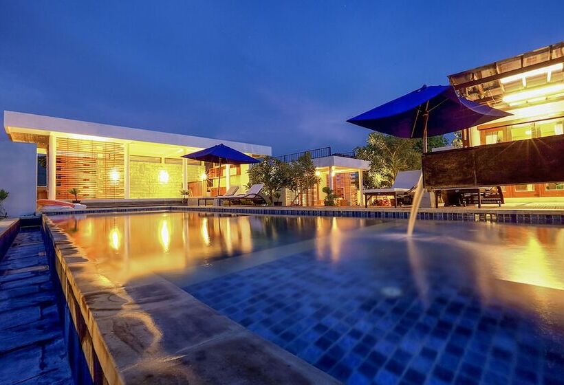 مبيت وإفطار Villa Luna