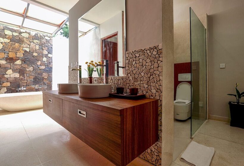 مبيت وإفطار Villa Luna