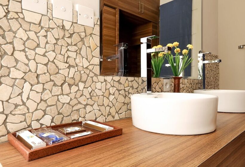 مبيت وإفطار Villa Luna