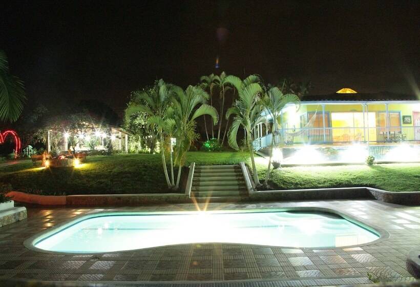 בית מלון כפרי Brugmansia Country