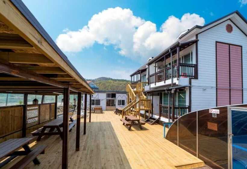 Gyeongju Star Green Pension