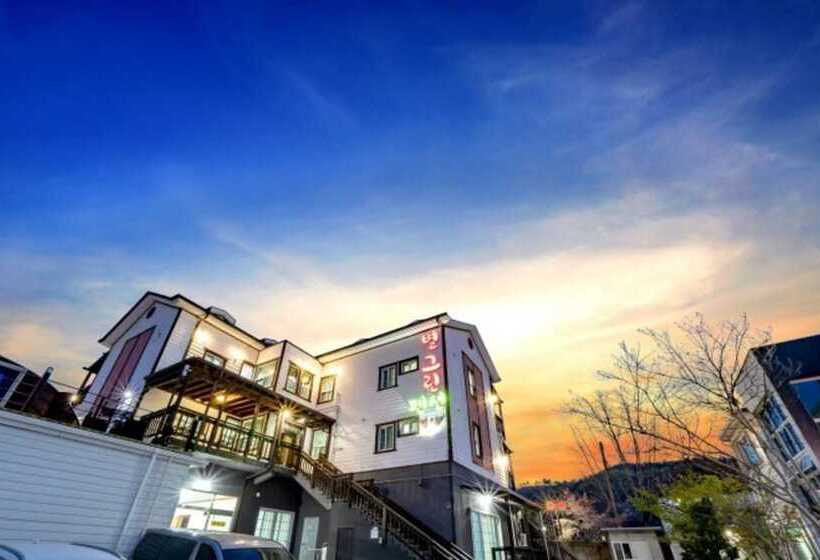 Gyeongju Star Green Pension