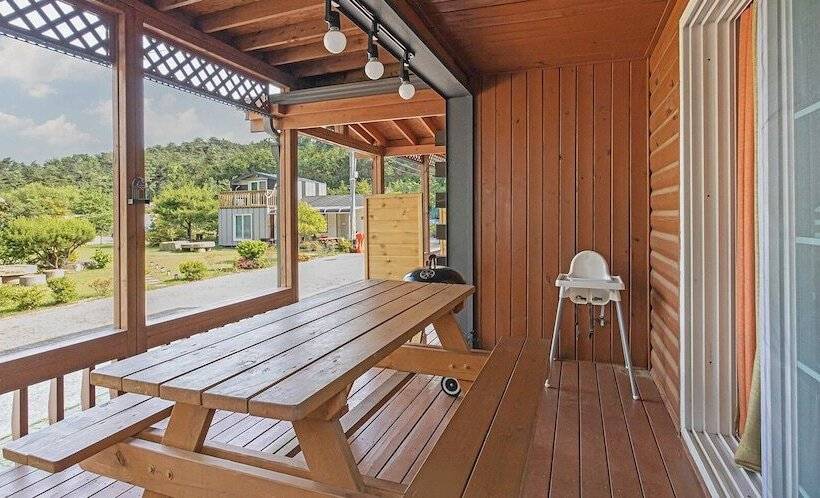 Пансион Gyeongju Cabinhouse