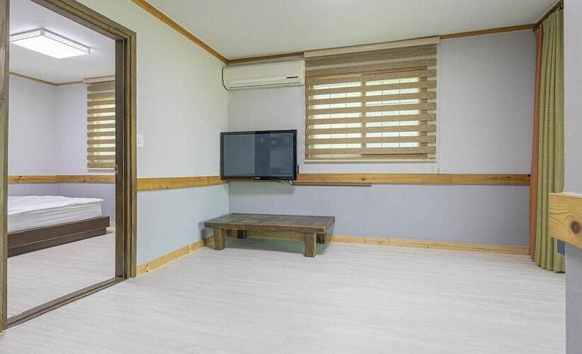 Пансион Gyeongju Cabinhouse