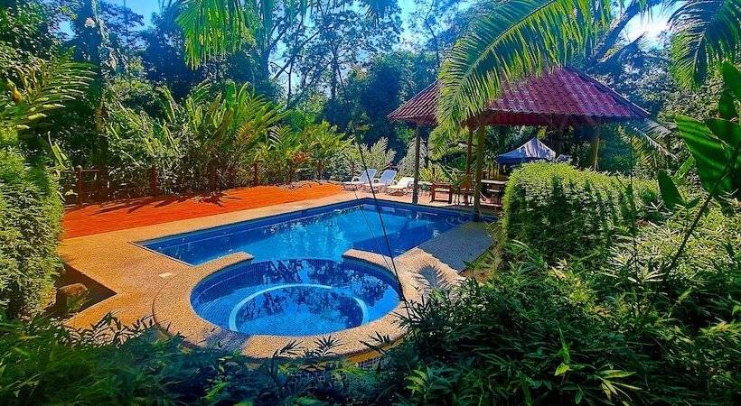 Cabinas Costa Tropicana