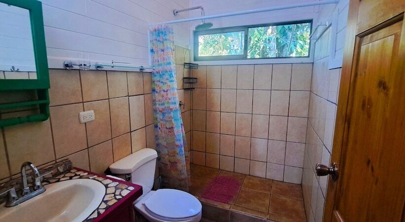 Cabinas Costa Tropicana