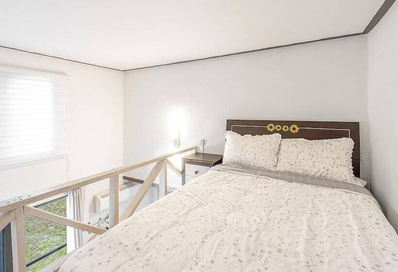 Gangchon Beautiful Pet House Pension