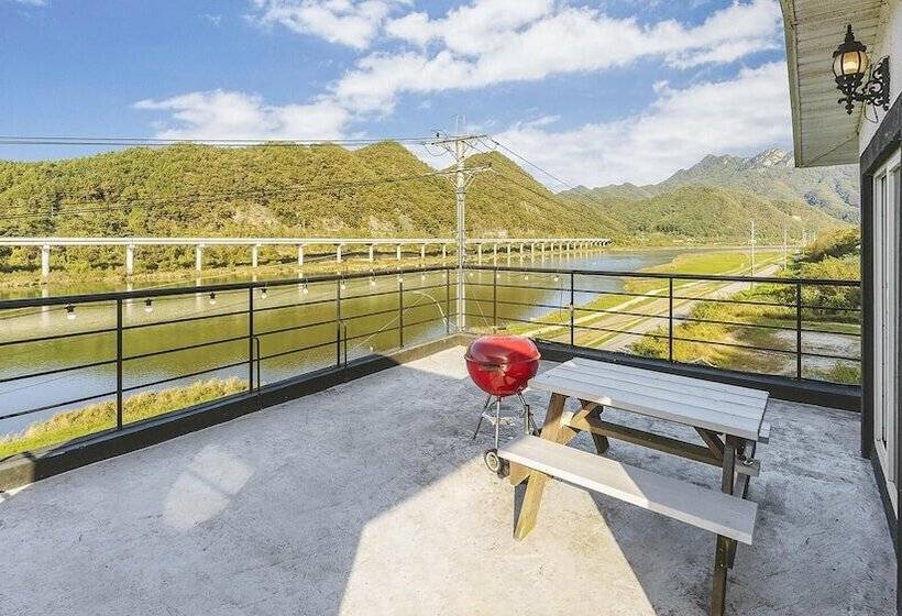 Gangchon Beautiful Pet House Pension