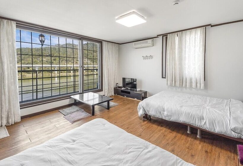 Gangchon Beautiful Pet House Pension