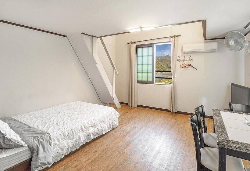 Gangchon Beautiful Pet House Pension